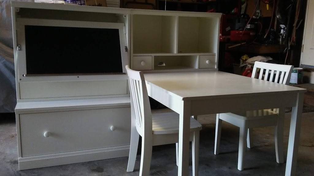 Churchs Chicken | restaurant | 410 N Lindbergh Blvd, Florissant, MO 63031, USA | 3148385616 OR +1 314-838-5616