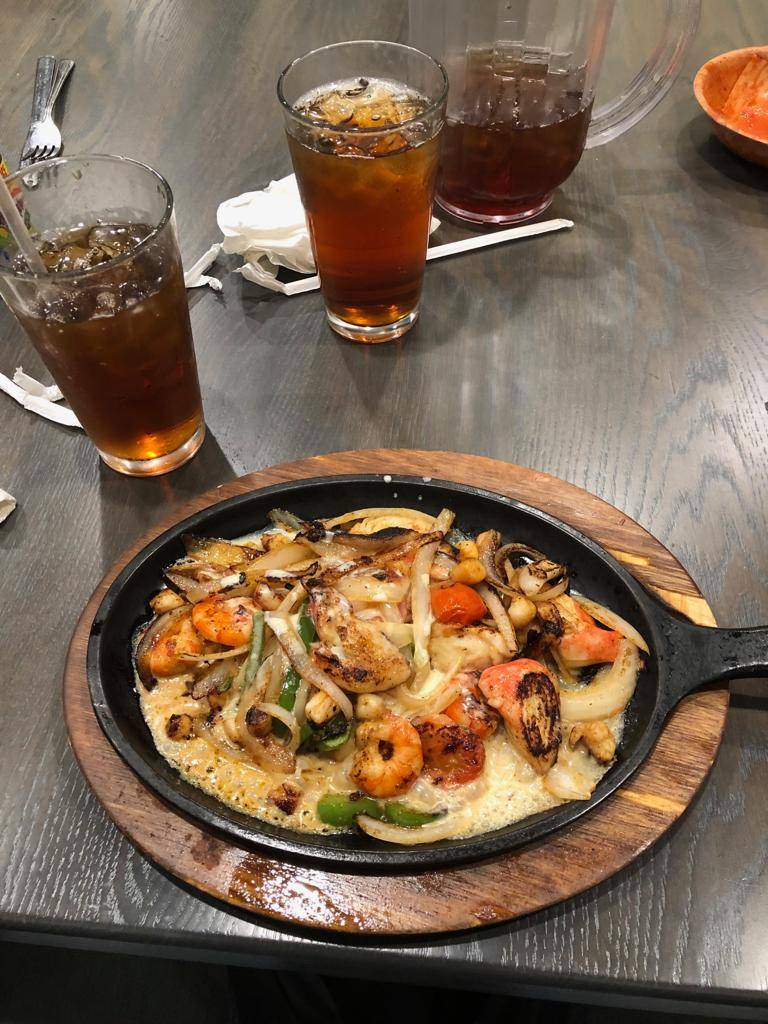 La Palma Mexican Grill | restaurant | 60 W Jackson St, Millersburg, OH 44654, USA | 3306749855 OR +1 330-674-9855