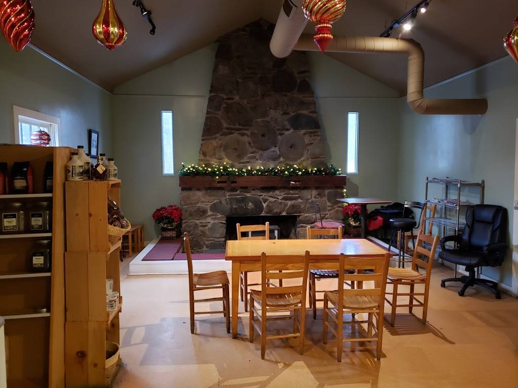 Pizza Joint | meal takeaway | 383 Moscow Rd, Stowe, VT 05672, USA | 8022534172 OR +1 802-253-4172