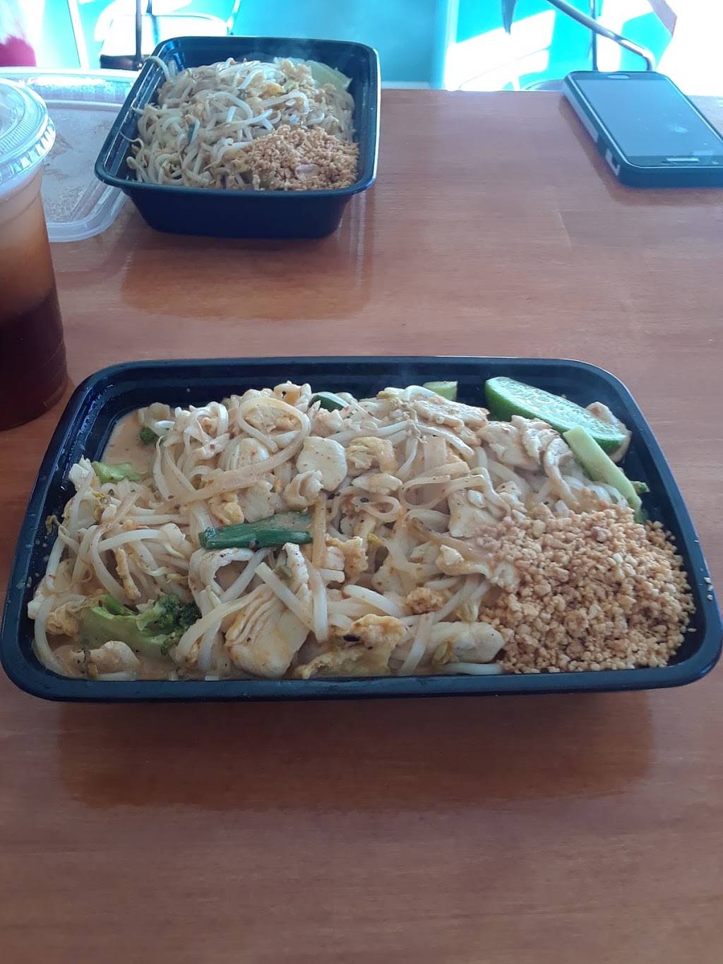 Kit Chen Thai | restaurant | 26639 Hoover Rd, Warren, MI 48089, USA | 5863541591 OR +1 586-354-1591