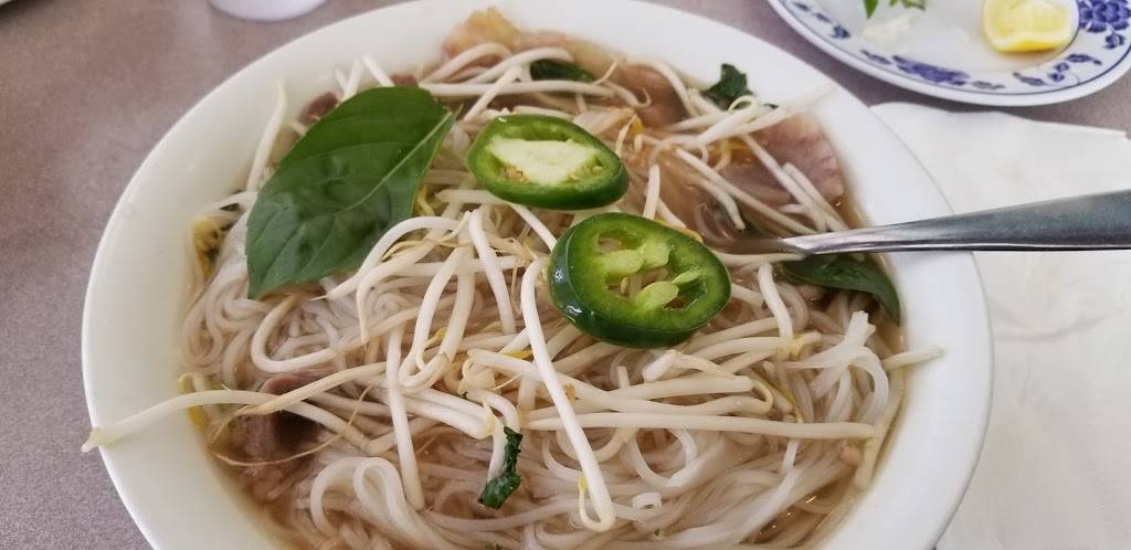 Pho Hai Yen | restaurant | 810 Rainier Ave S, Seattle, WA 98144, USA | 2063235570 OR +1 206-323-5570