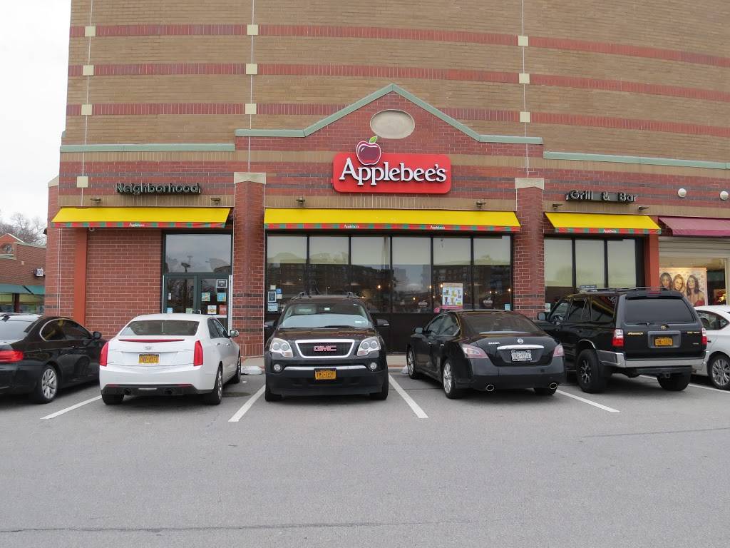 Applebees Grill + Bar | restaurant | 213-29 26th Ave, Bayside, NY 11360, USA | 7184234328 OR +1 718-423-4328