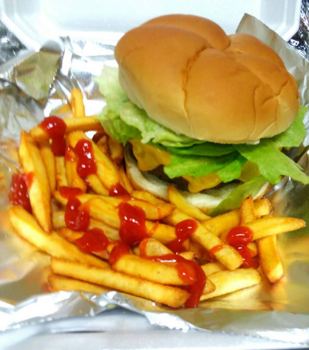 Mad Kathys Ribs | restaurant | 310 High St, Fairport Harbor, OH 44077, USA | 2165836773 OR +1 216-583-6773