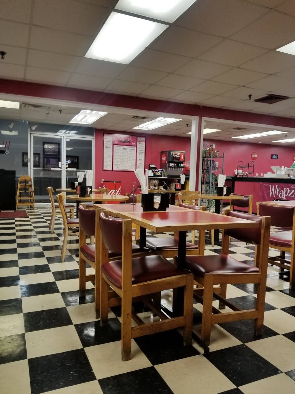 Wrapzody Gourmet Wrapz | restaurant | 99 N Main St, Memphis, TN 38103, USA | 9017912512 OR +1 901-791-2512