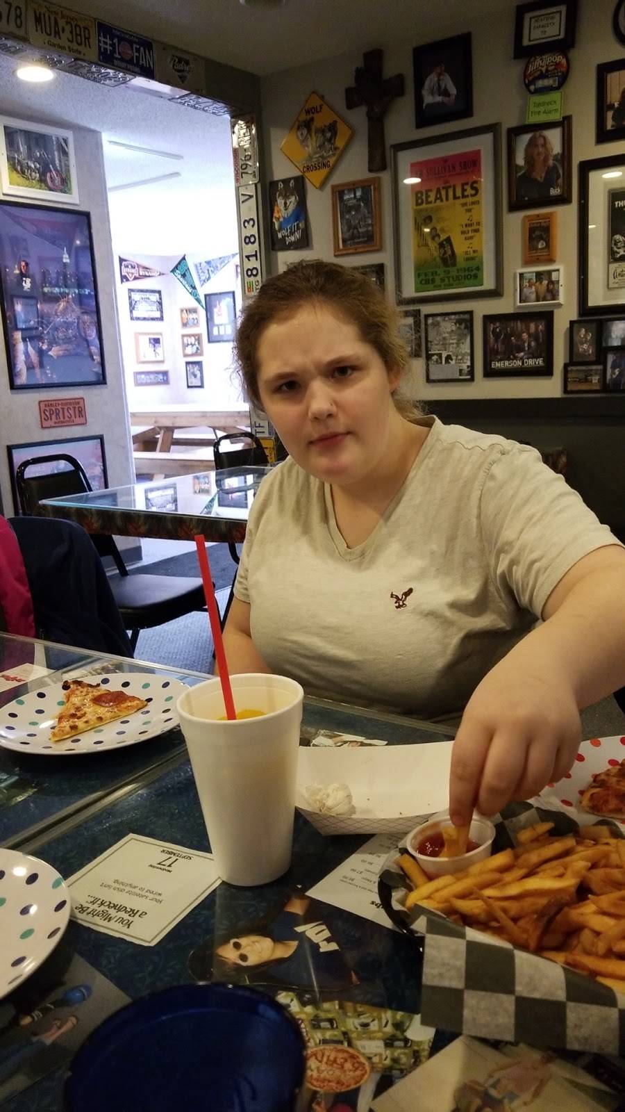 Wolfies Pizza and Subs | meal takeaway | 420 S Wolf Lake Rd, Muskegon, MI 49442, USA | 2317882600 OR +1 231-788-2600