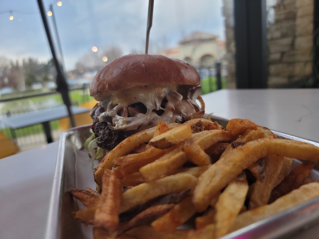 Mom & Pop Chicken Shop | restaurant | 3000 Green Valley Rd, Cameron Park, CA 95682, USA | 9166739563 OR +1 916-673-9563