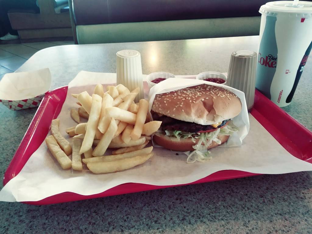 Omega Drive-In | restaurant | 309 W Chapman Ave, Orange, CA 92866, USA | 7145322022 OR +1 714-532-2022