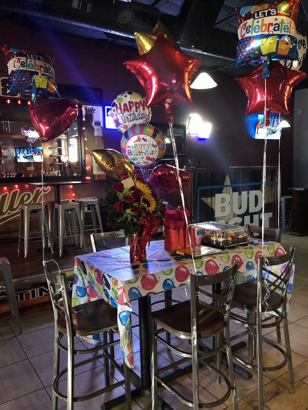 Whispers Bar & Lounge | restaurant | 201 W Del Mar Blvd Suite 6, Laredo, TX 78041, USA | 9562361111 OR +1 956-236-1111