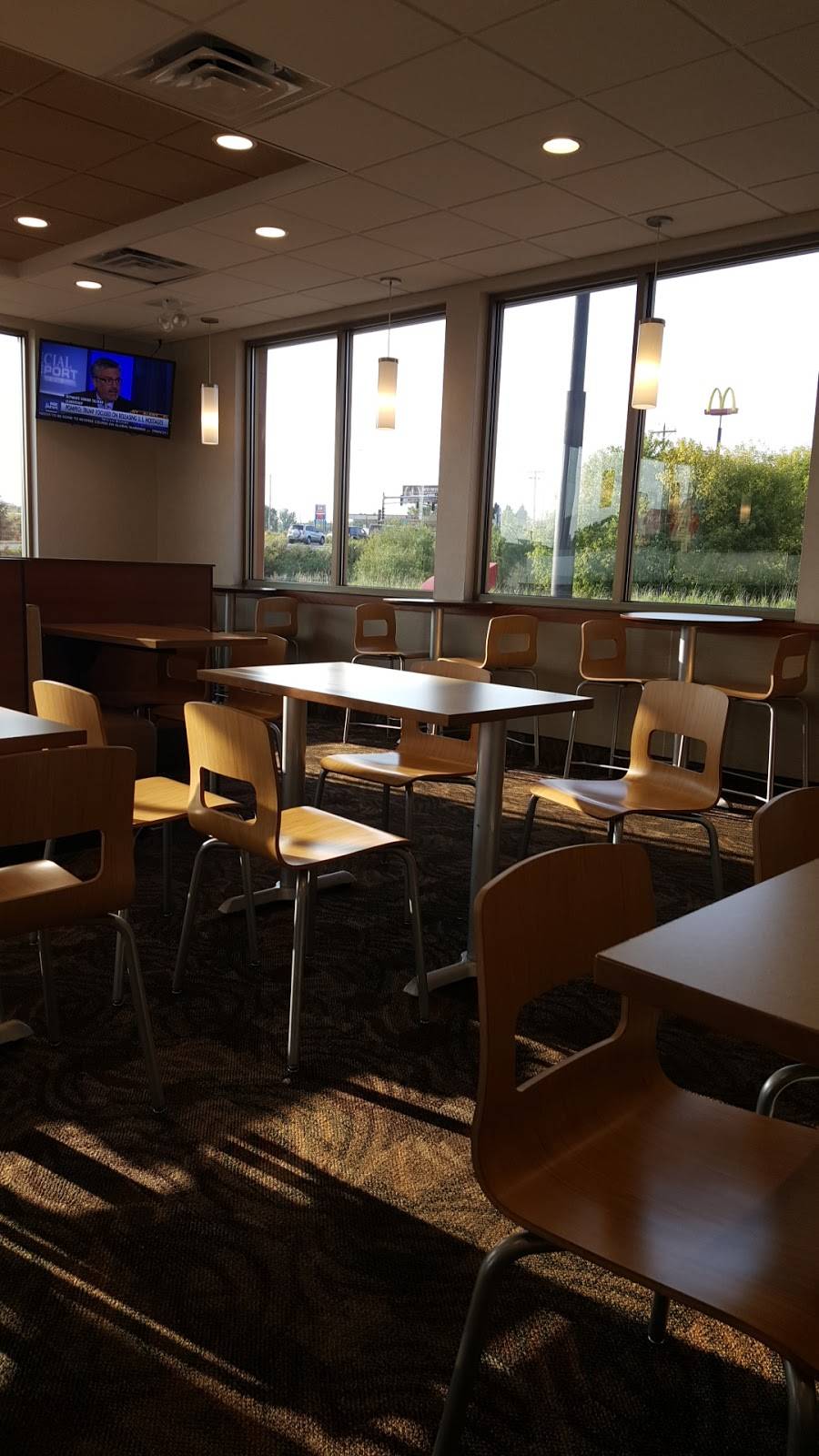 Wendys | restaurant | 5330 Highway 52 N, Rochester, MN 55901, USA | 5072520453 OR +1 507-252-0453