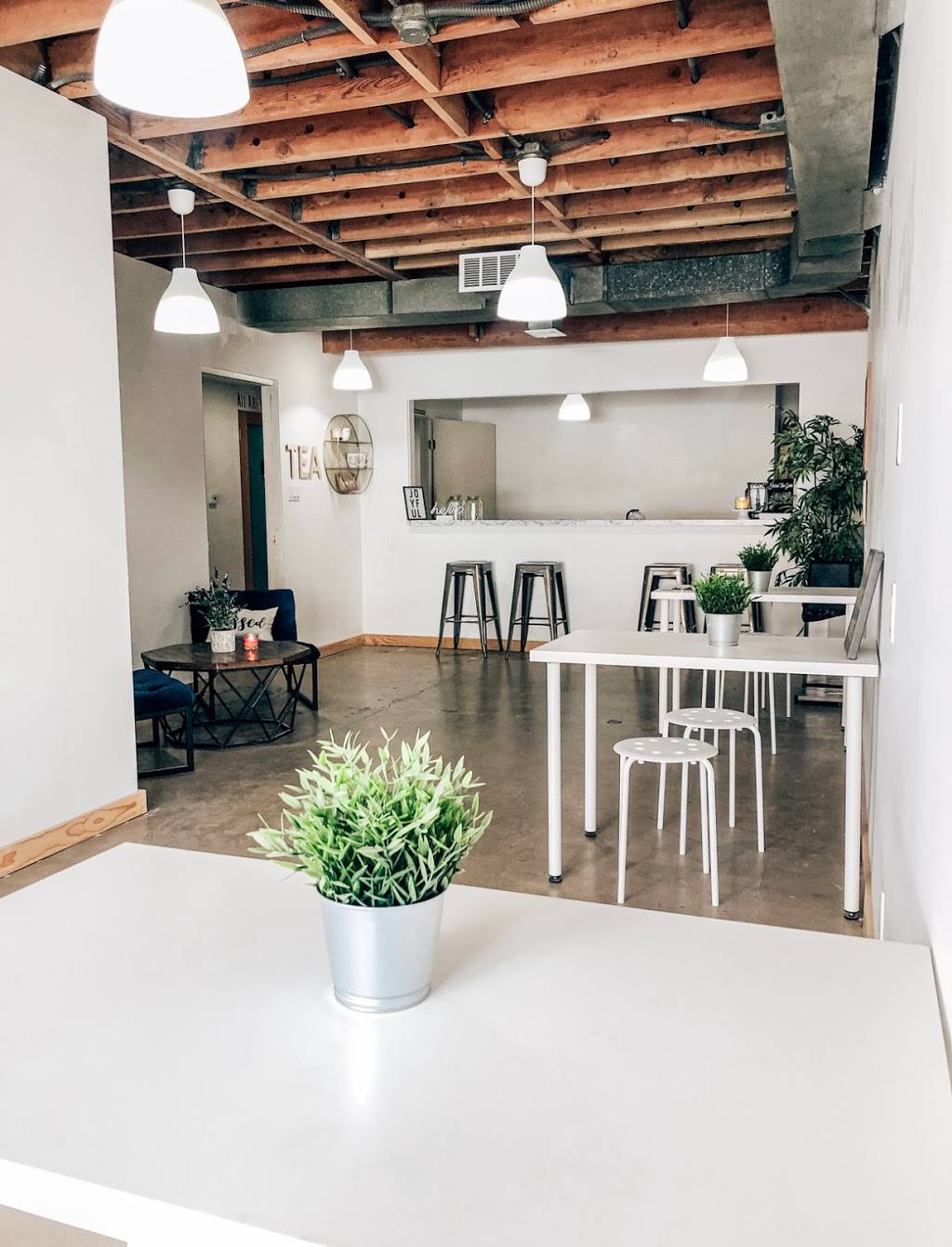 Royal Nutrition | restaurant | 930 Pacific Ave Suite B, Long Beach, CA 90813, USA | 5625288678 OR +1 562-528-8678