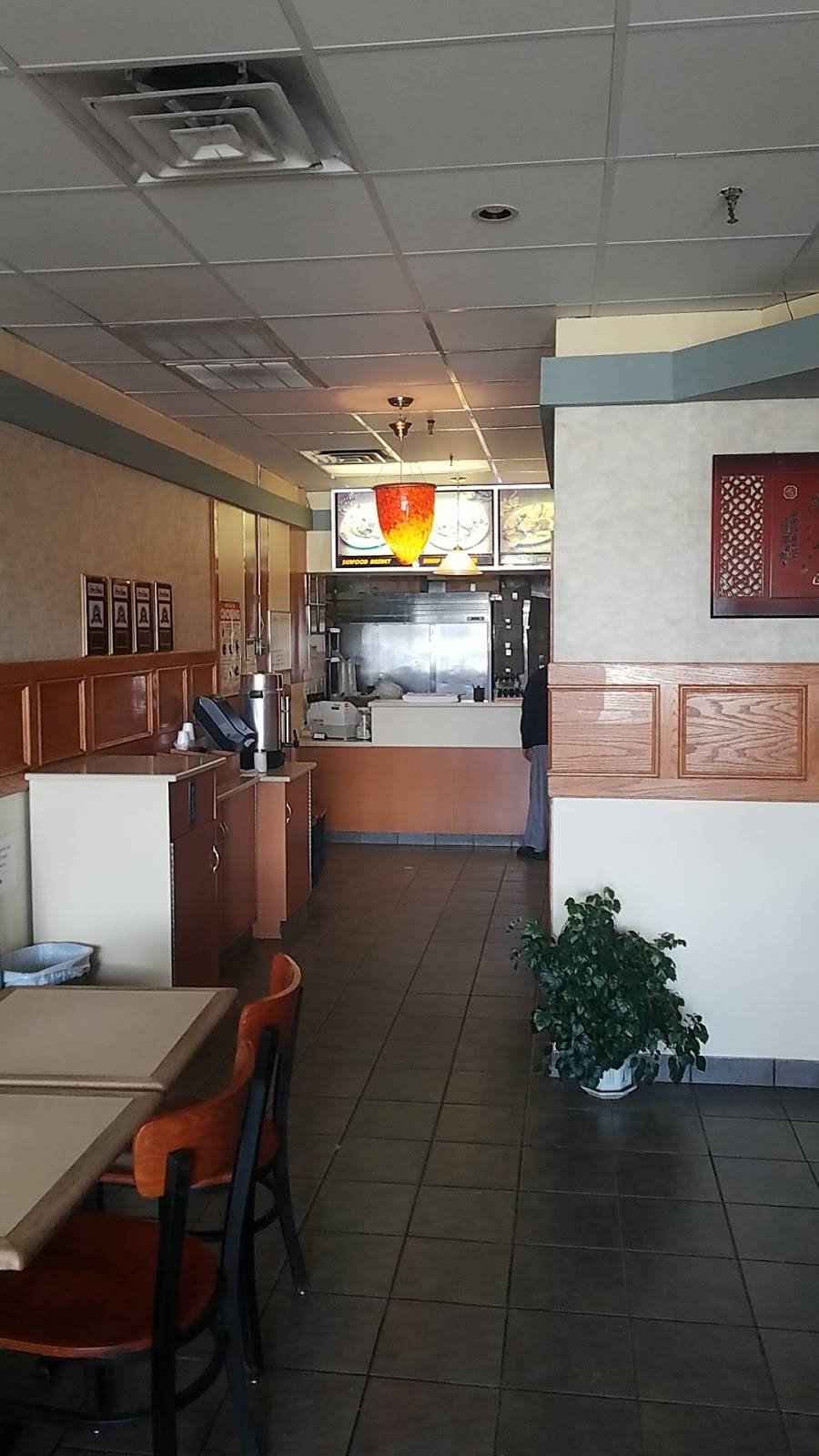 Jans Chinese Food | restaurant | 10095 Main Rd #16, Mattituck, NY 11952, USA | 6312982066 OR +1 631-298-2066