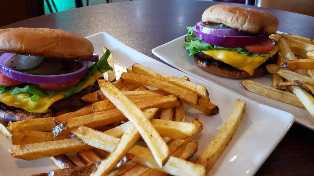 Red Fox Sports Pub & Grille | restaurant | 1767 State Rd, Cuyahoga Falls, OH 44223, USA | 3309292224 OR +1 330-929-2224