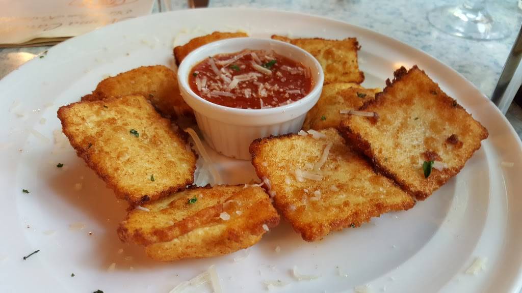 Mama Carollas | restaurant | 1031 E 54th St, Indianapolis, IN 46220, USA | 3172599412 OR +1 317-259-9412