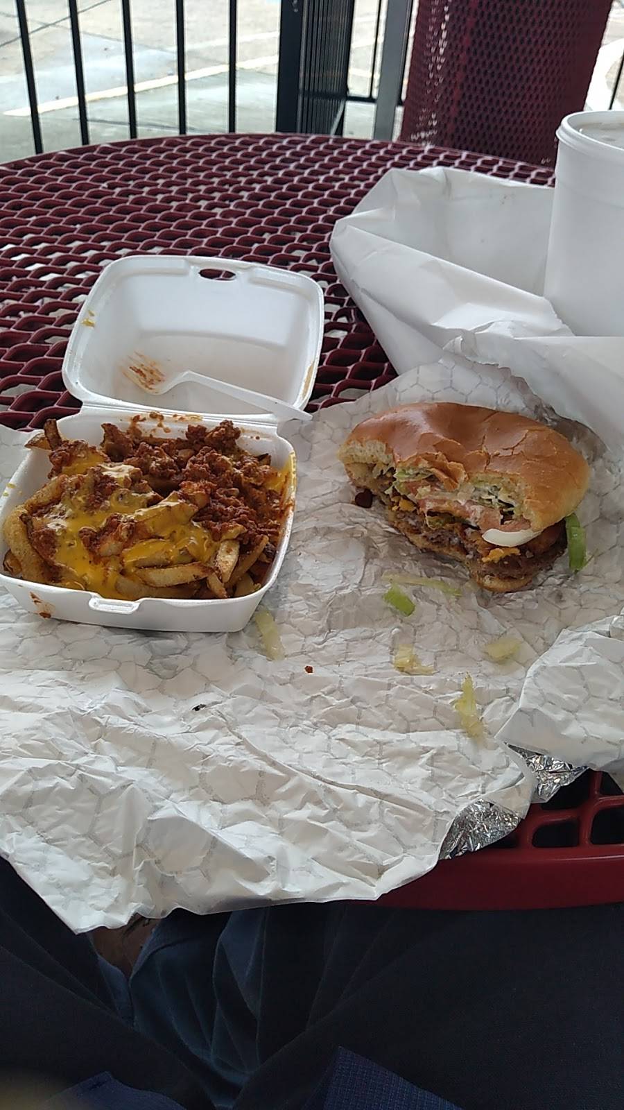 Samburger Grill & Daiquiris to Go | restaurant | 6205 Lyons Ave, Houston, TX 77020, USA | 7136722695 OR +1 713-672-2695