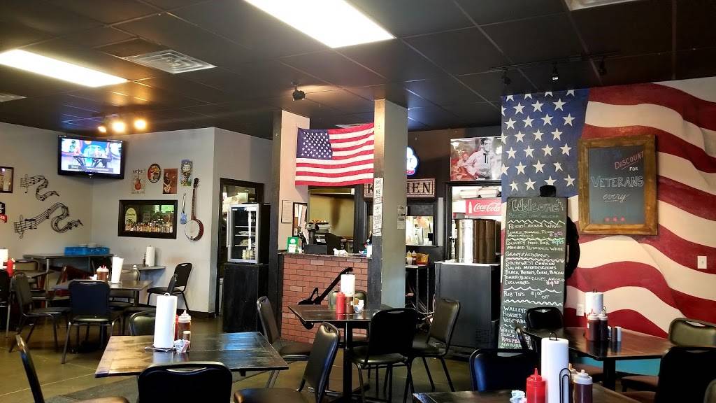 Rhythm And Q | restaurant | 1721 Forest Hills Blvd, Bella Vista, AR 72715, USA | 4792686858 OR +1 479-268-6858