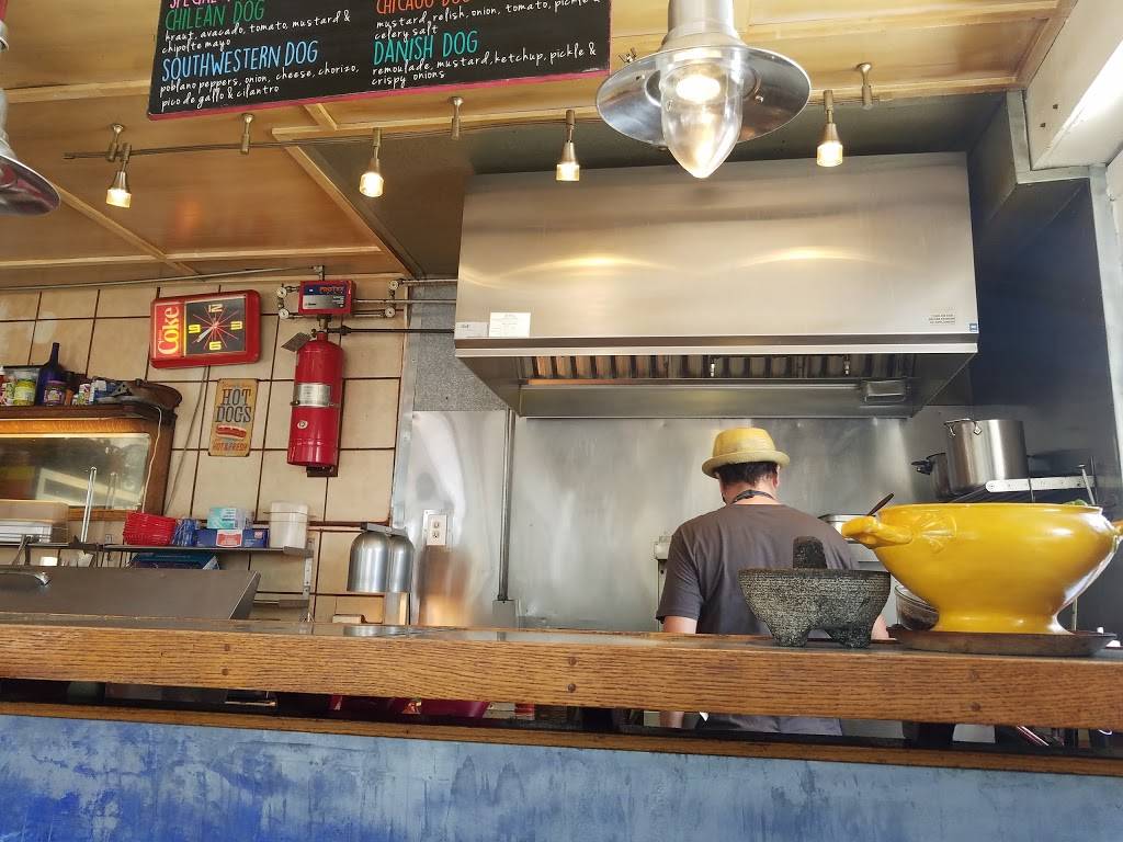 Holydog | restaurant | 44 W Main St, Middletown, NY 10940, USA | 8456497495 OR +1 845-649-7495