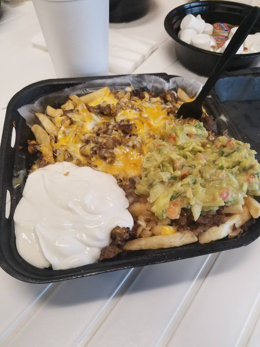 Los Primos Cantina | restaurant | 488 E 17th St, Costa Mesa, CA 92627, USA | 9496501486 OR +1 949-650-1486