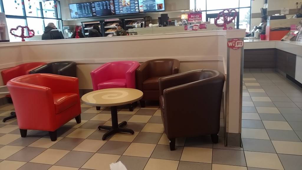 Dunkin | cafe | 2101 Sheridan Rd, Zion, IL 60099, USA | 8478722700 OR +1 847-872-2700