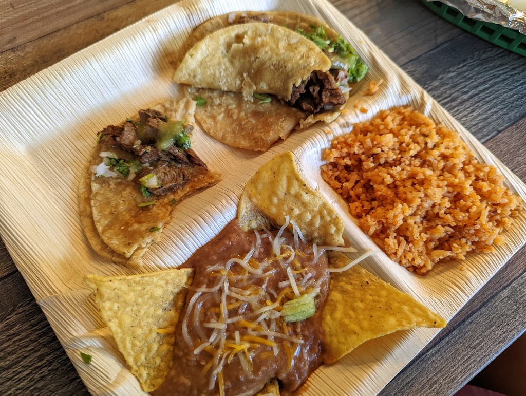 Guac Star | restaurant | 120 Broad St, Lake Geneva, WI 53147, USA | 2622035084 OR +1 262-203-5084