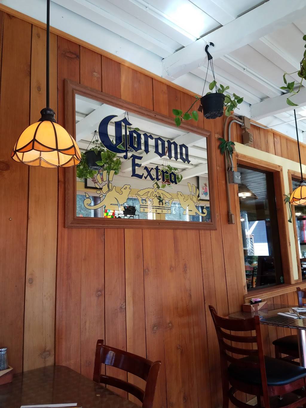 Tonis Kitchen | restaurant | 24194 Lake Dr, Crestline, CA 92325, USA | 9093389377 OR +1 909-338-9377