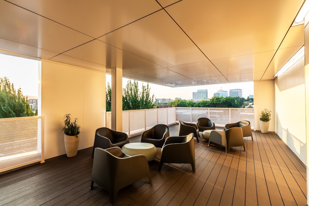 Jupiter NEXT | restaurant | 900 E Burnside St, Portland, OR 97214, USA | 5032309200 OR +1 503-230-9200