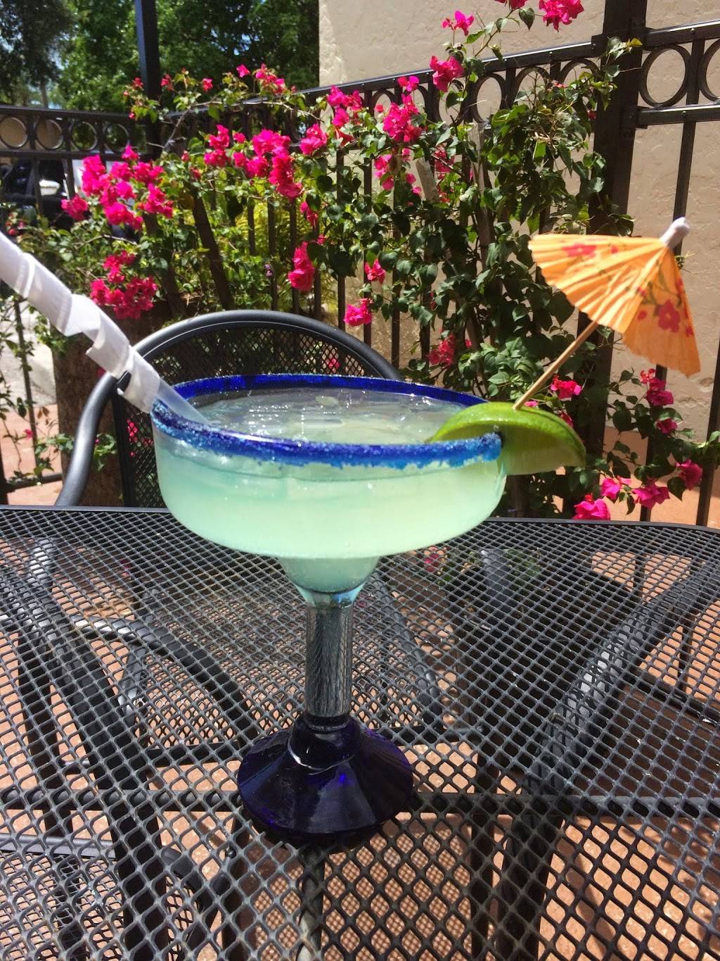 Salsa Brava Mexican Grill | restaurant | 10265 Tamiami Trail N #10, Naples, FL 34108, USA | 2392540222 OR +1 239-254-0222