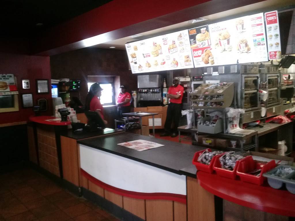 KFC | restaurant | 4402 Augusta Rd, Garden City, GA 31408, USA | 9129665854 OR +1 912-966-5854