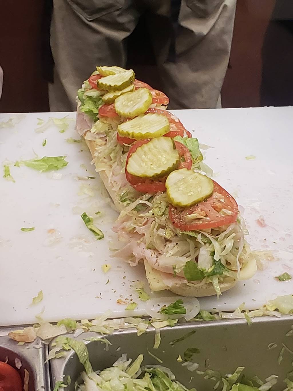 Jersey Mikes Subs | restaurant | 50 NJ-17, East Rutherford, NJ 07073, USA | 2019352088 OR +1 201-935-2088