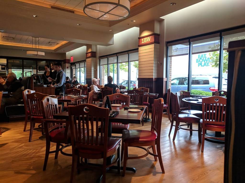 Mitchells Fish Market | restaurant | 9456 Water Front Dr, West Chester Township, OH 45069, USA | 5137795292 OR +1 513-779-5292