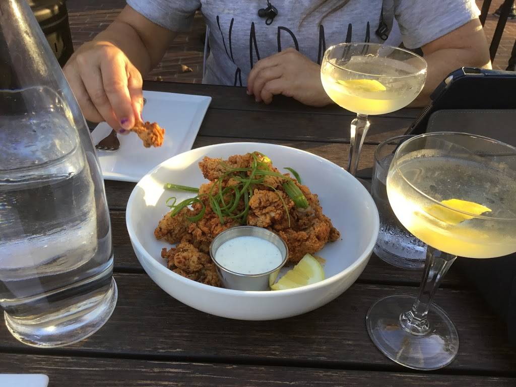 Fleenors Restaurant | restaurant | 400 W 4th St, Santa Ana, CA 92701, USA | 7143165421 OR +1 714-316-5421