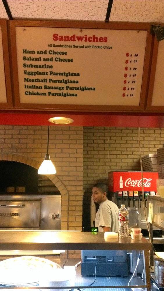 Brothers Pizza & Pasta | restaurant | 10455 N Central Expy #104, Dallas, TX 75231, USA | 2143682821 OR +1 214-368-2821