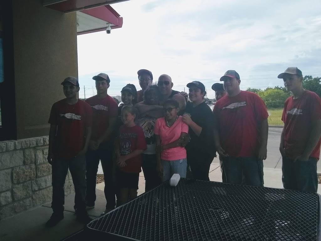 Chicken Express | restaurant | 910 N Hwy 123 Bypass, Seguin, TX 78155, USA | 8303798555 OR +1 830-379-8555