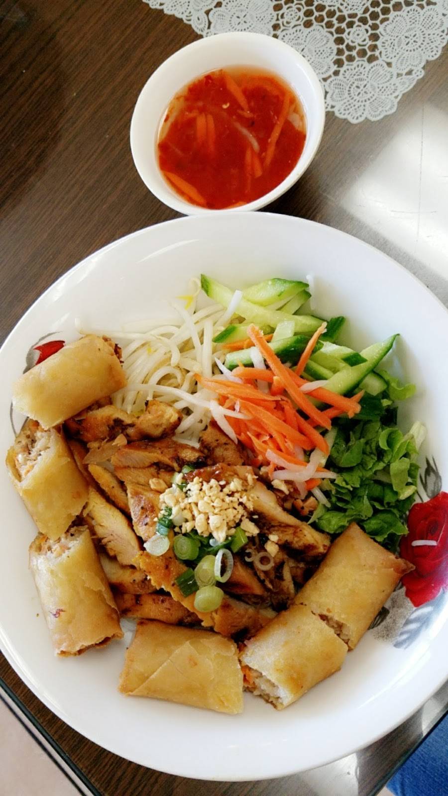 Pho Crystal | restaurant | 3037 S Bristol St, Santa Ana, CA 92704, USA | 7146681312 OR +1 714-668-1312