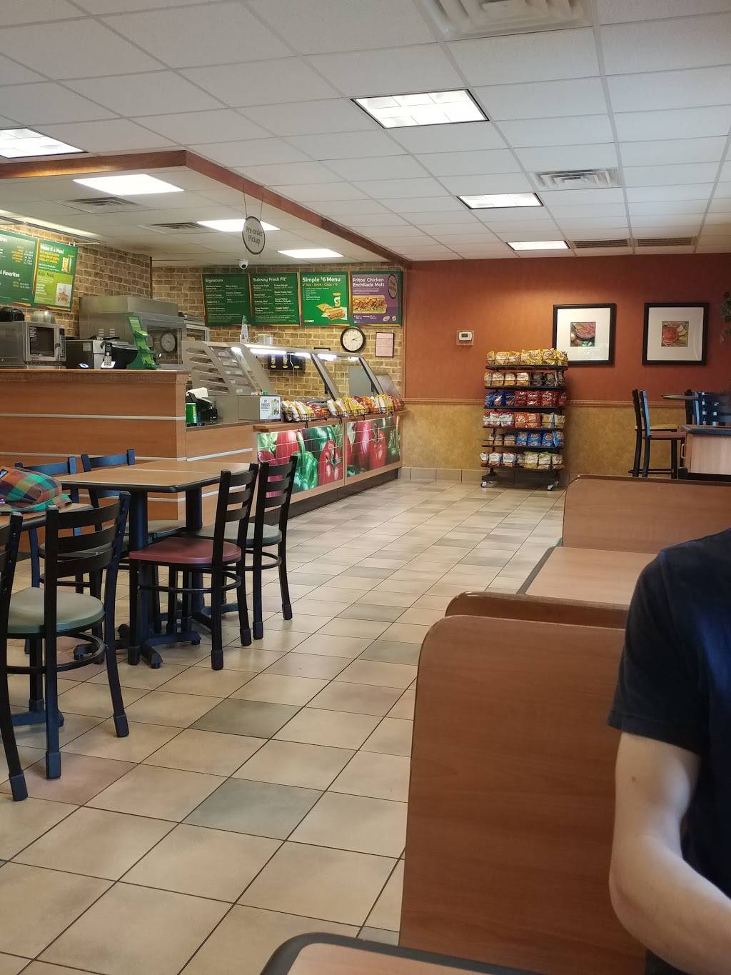 Subway Restaurants | restaurant | 1309 Taft Hwy, Signal Mountain, TN 37377, USA | 4238864023 OR +1 423-886-4023