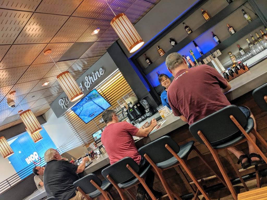 IHOP | restaurant | 1743 E Camelback Rd, Phoenix, AZ 85016, USA | 6022798990 OR +1 602-279-8990