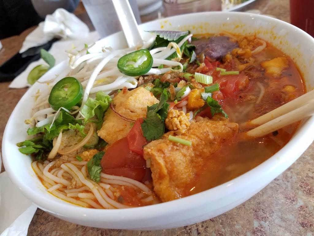 Banh Cuon Hoa | restaurant | 11106 Veterans Memorial Dr, Houston, TX 77067, USA | 2818203388 OR +1 281-820-3388