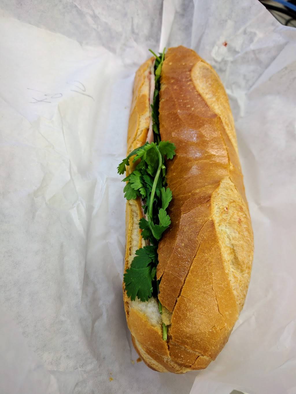 Saigon Deli | restaurant | 3341 W Walnut St #102, Garland, TX 75042, USA | 9722723145 OR +1 972-272-3145