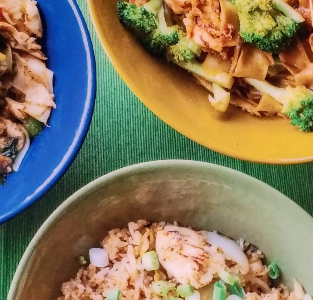 Thai Chili 2 Go | restaurant | 6510 S Higley Rd #105, Gilbert, AZ 85298, USA | 4805654700 OR +1 480-565-4700