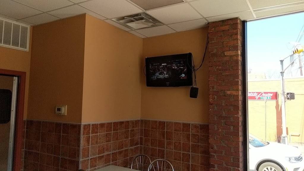 Maplewood Pizzeria & Family | restaurant | 489 Valley St, Maplewood, NJ 07040, USA | 9733788588 OR +1 973-378-8588