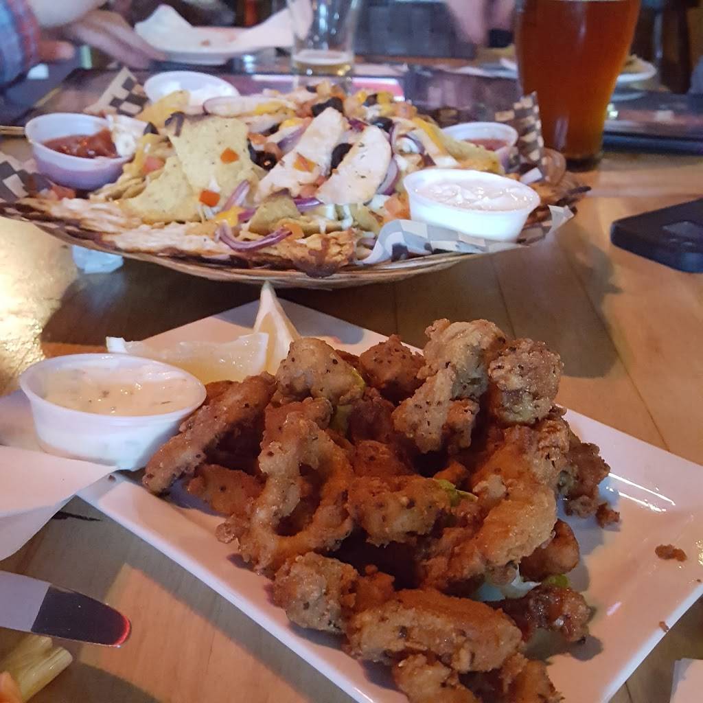 Microbrasserie St-Arnould | restaurant | 435 Rue des Pionniers, Mont-Tremblant, QC J8E 2S1, Canada | 8194251262 OR +1 819-425-1262