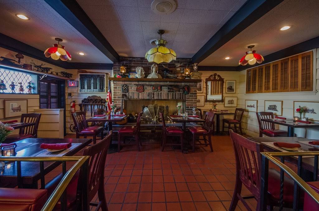 DIgnazios Towne House | restaurant | 117 Veterans Sq., Media, PA 19063, USA | 6105666141 OR +1 610-566-6141