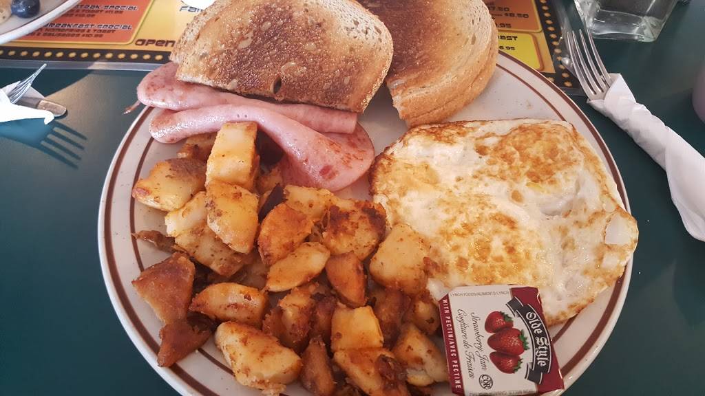 Golden Grill IV Family Restaurant & Tavern | restaurant | 1009 Ontario Rd, Welland, ON L3B 5E5, Canada | 9057343944 OR +1 905-734-3944