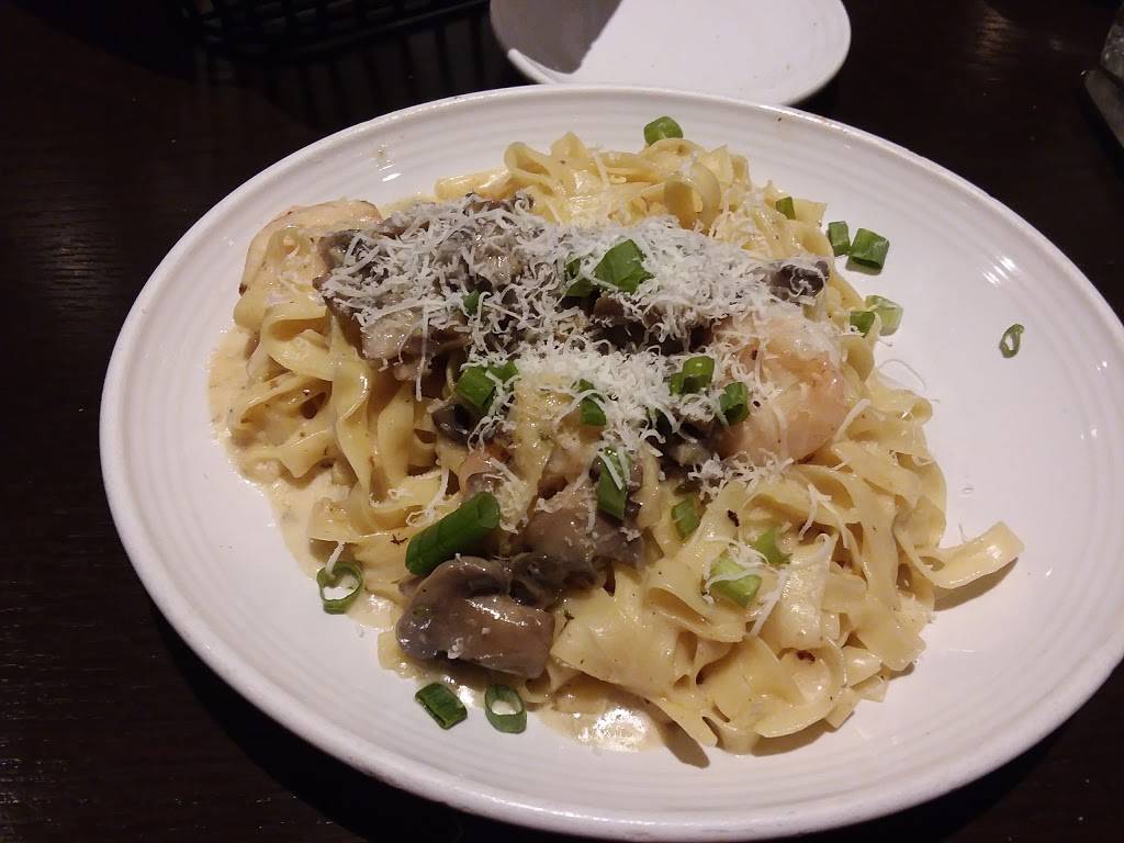Carrabbas Italian Grill | restaurant | 931 N State Rd 434, Altamonte Springs, FL 32714, USA | 4077884222 OR +1 407-788-4222