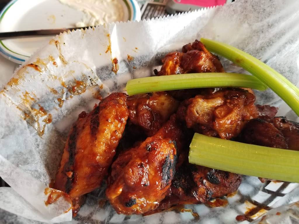 Doyles Pour House | restaurant | 210 W Main St, Tuckerton, NJ 08087, USA | 6092963373 OR +1 609-296-3373