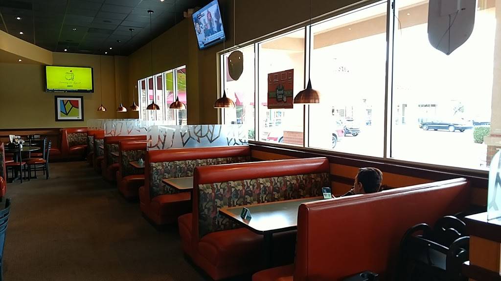 Round Table Pizza | meal delivery | 775 Herndon Ave, Clovis, CA 93612, USA | 5592978264 OR +1 559-297-8264