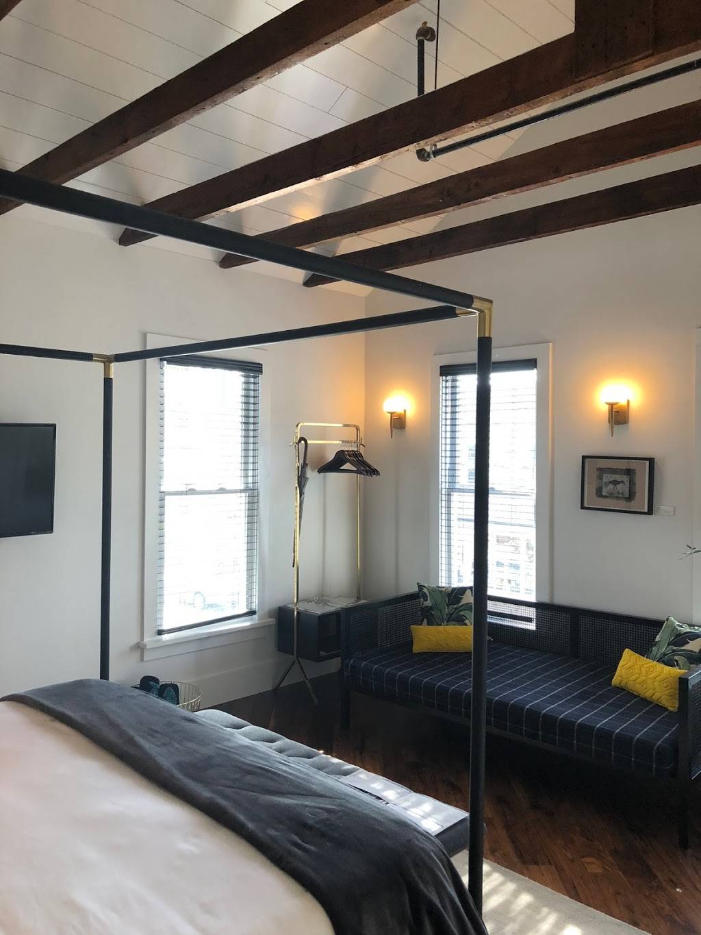 American Beech Hotel | restaurant | 300 Main St, Greenport, NY 11944, USA | 6314775939 OR +1 631-477-5939