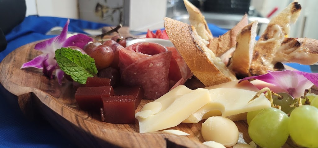 El Faro Sports Bar | restaurant | 3247 Fulton St, Brooklyn, NY 11208, USA | 7188270014 OR +1 718-827-0014