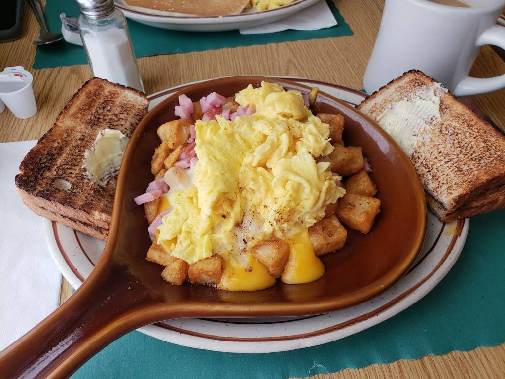 Newcomb Farms Family Restaurant | restaurant | 1139 Randolph Ave, Milton, MA 02186, USA | 6176989547 OR +1 617-698-9547