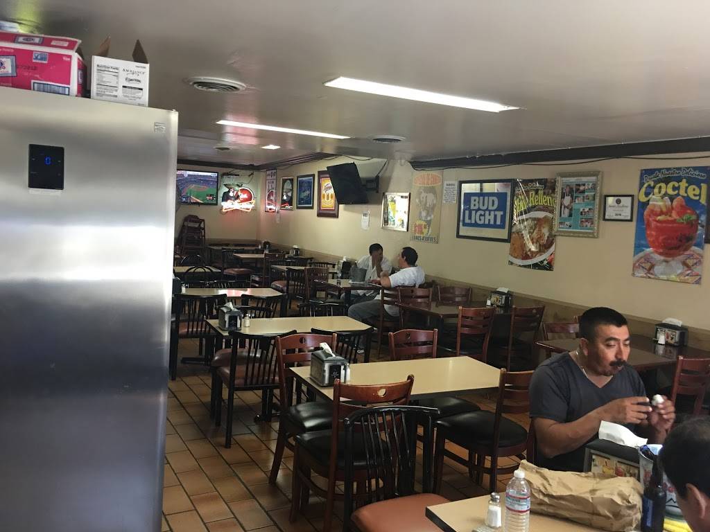 El Borrego Sagrado Barbacoa Restaurant | restaurant | 1307 S Main St, Santa Ana, CA 92707, USA | 7142859506 OR +1 714-285-9506