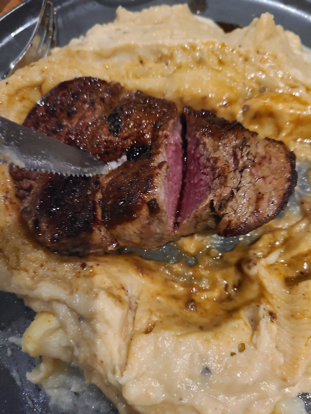 Hecks of Beachwood | restaurant | 3355 Richmond Rd, Beachwood, OH 44122, USA | 2168315599 OR +1 216-831-5599